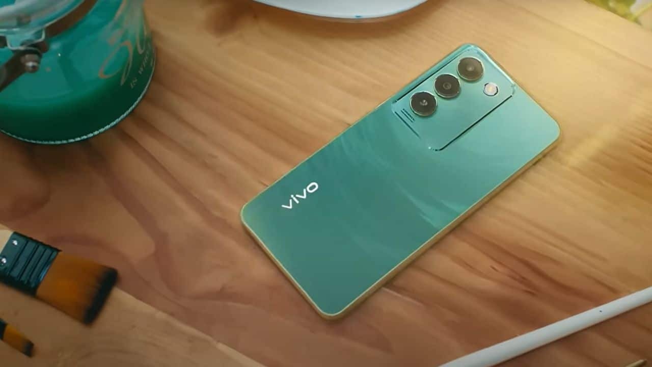 What is the Vivo Y100?